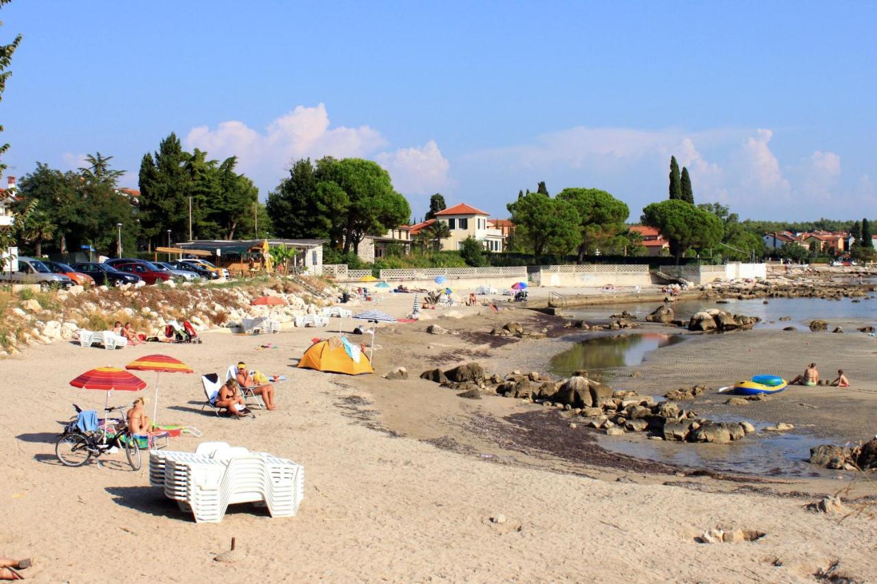 Apartments With A Parking Space Zambratija, Umag - 7059 Экстерьер фото